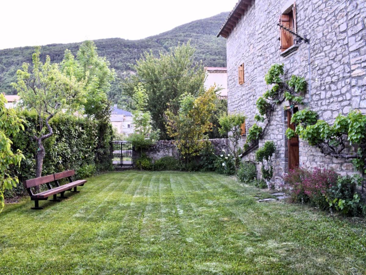 ビエスカス Cirjuana, Casa En El Centro Con Agradable Jardin Y Barbacoa By Pirineos 360ヴィラ エクステリア 写真