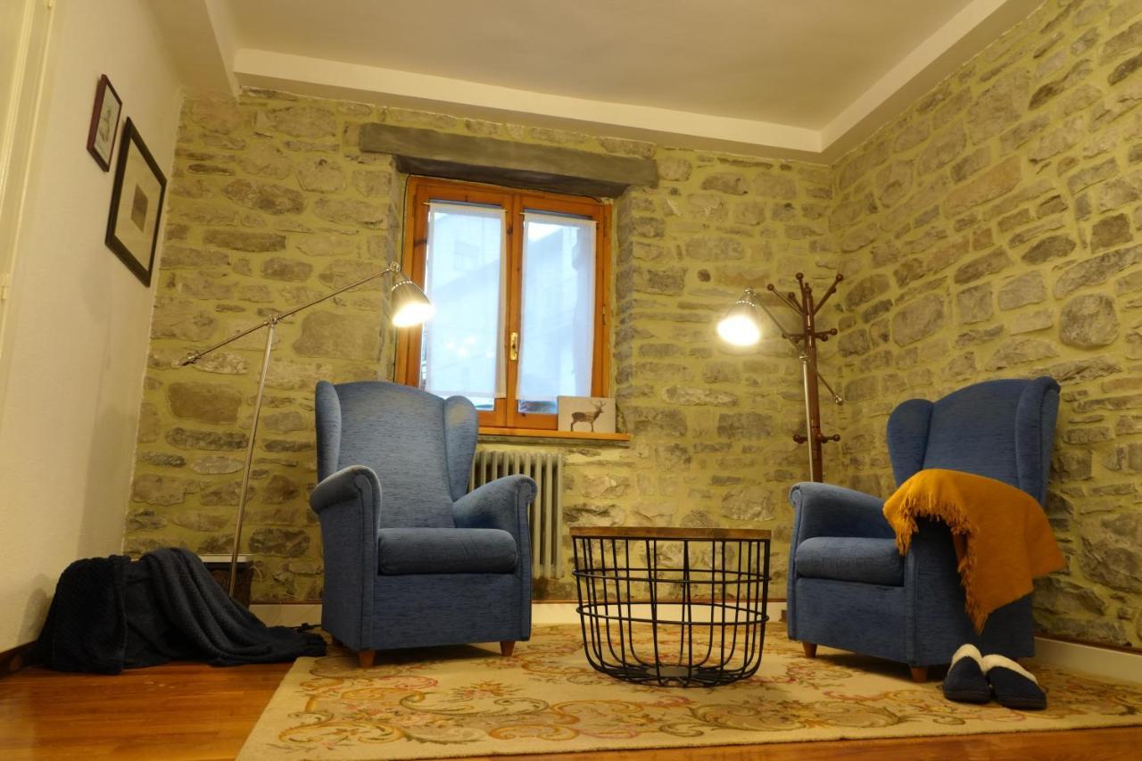 ビエスカス Cirjuana, Casa En El Centro Con Agradable Jardin Y Barbacoa By Pirineos 360ヴィラ エクステリア 写真