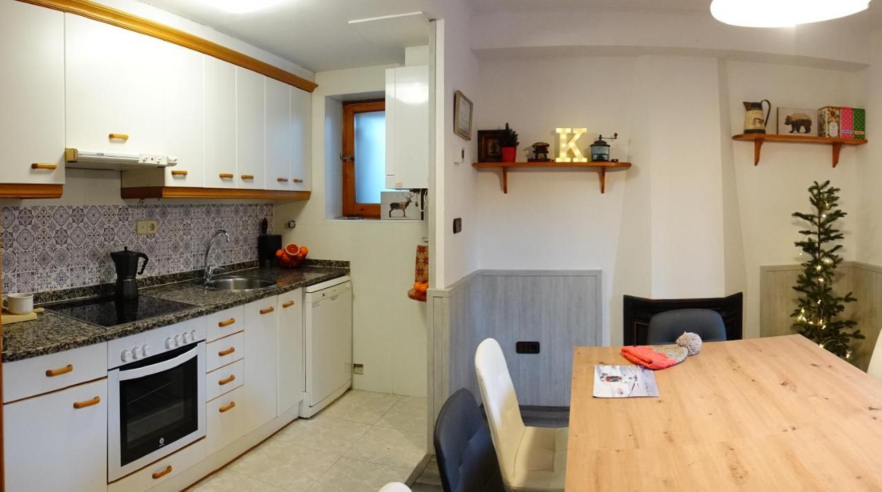 ビエスカス Cirjuana, Casa En El Centro Con Agradable Jardin Y Barbacoa By Pirineos 360ヴィラ エクステリア 写真