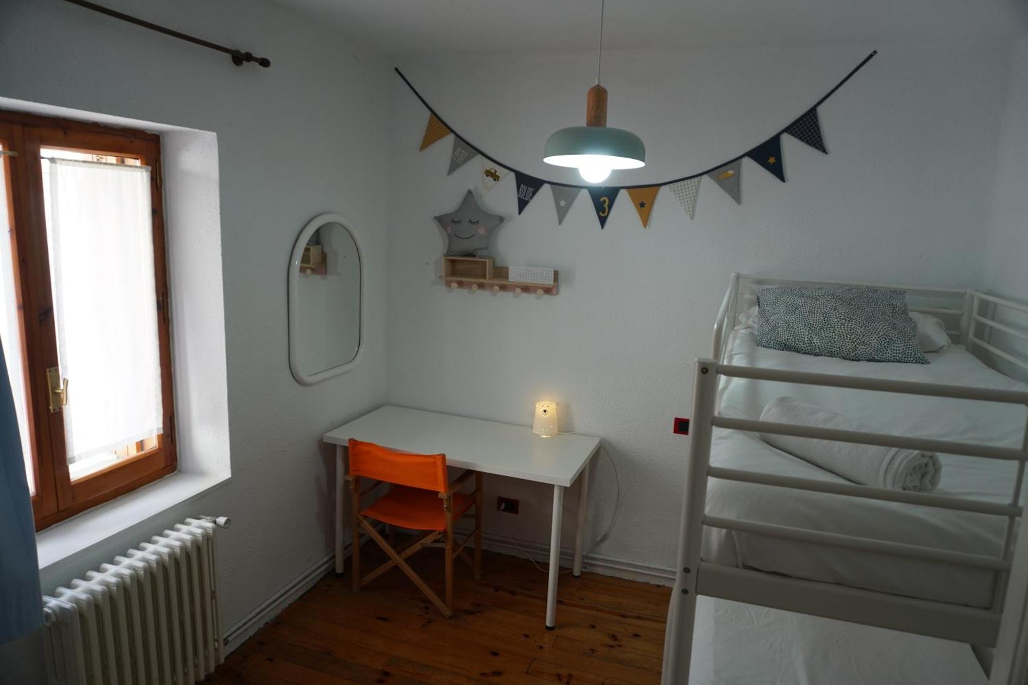 ビエスカス Cirjuana, Casa En El Centro Con Agradable Jardin Y Barbacoa By Pirineos 360ヴィラ エクステリア 写真